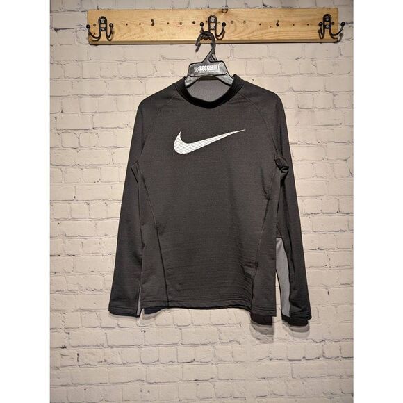 Nike fitted insulated running top size xl - Picture 1 of 3